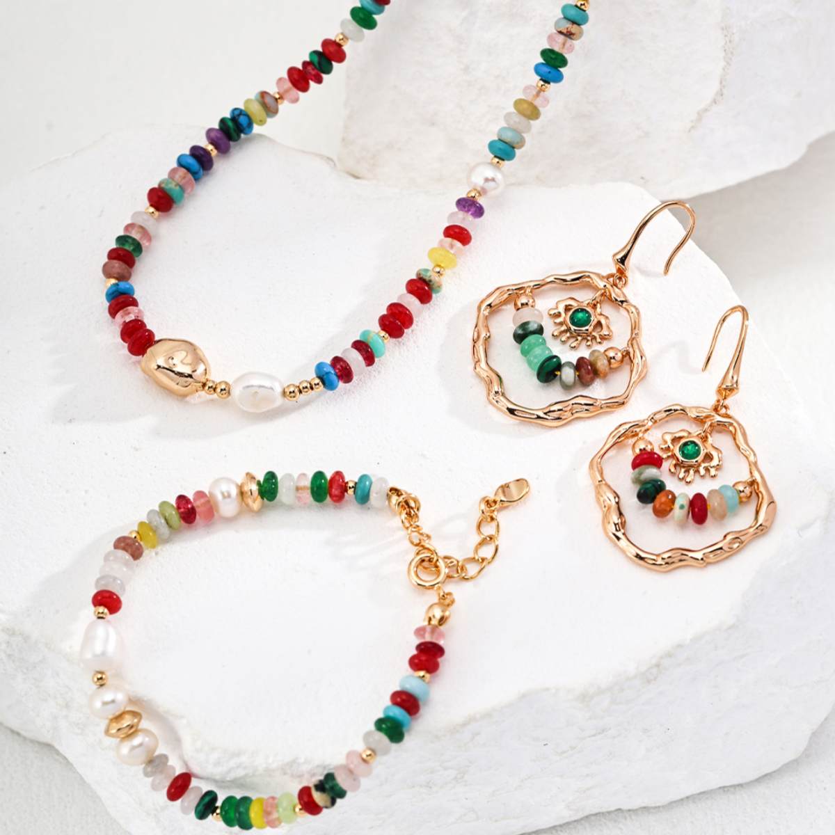 BAROQUE PEARL COLORED STONES BRACELETGIFTLISTEBAROQUE PEARL COLORED STONES BRACELETsterling silver, pearl, colored stones, 18k gold vermeil, bracelet