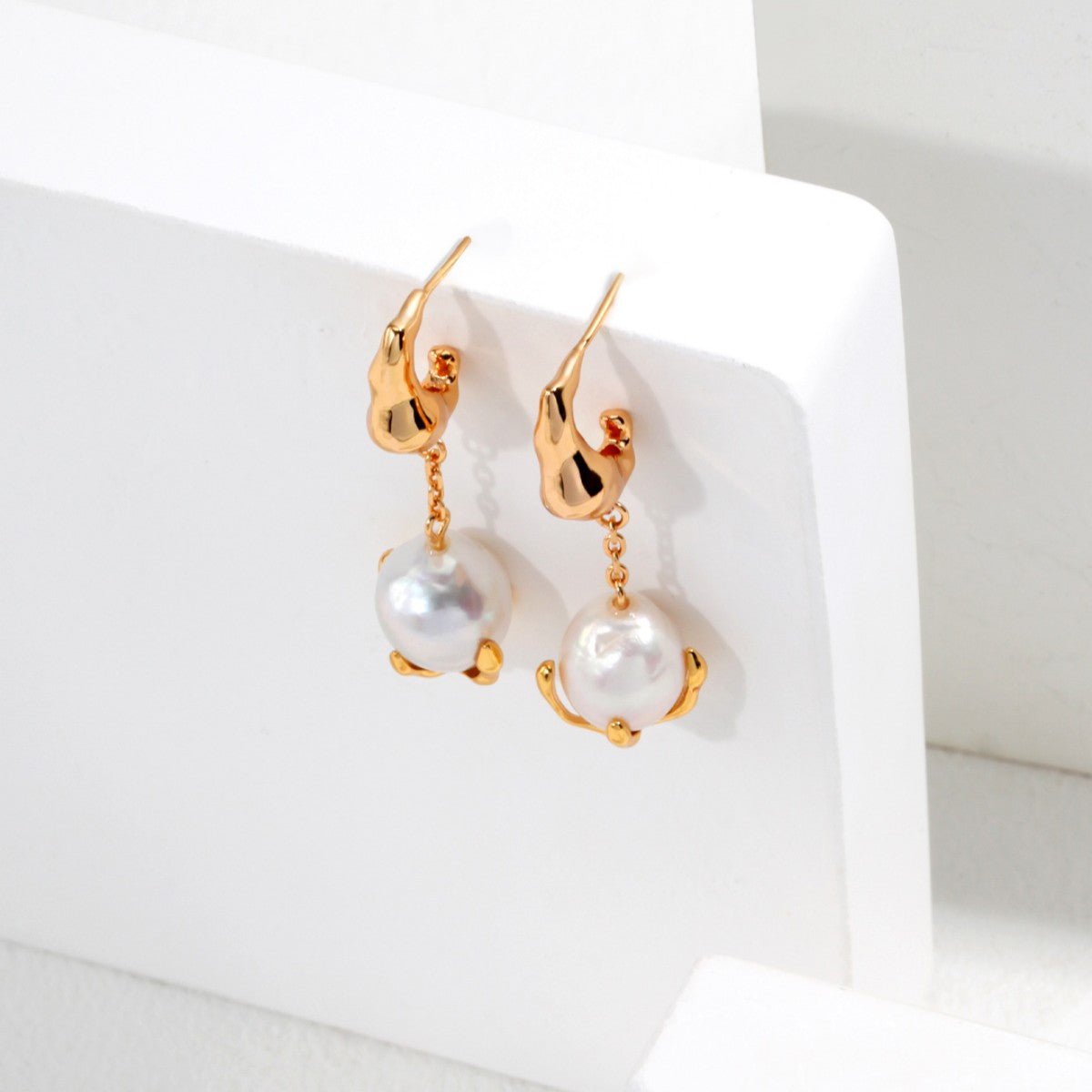 BAROQUE PEARL EARRINGSGIFTLISTEBAROQUE PEARL EARRINGSsterling silver, pearl, 18k gold vermeil, earrings