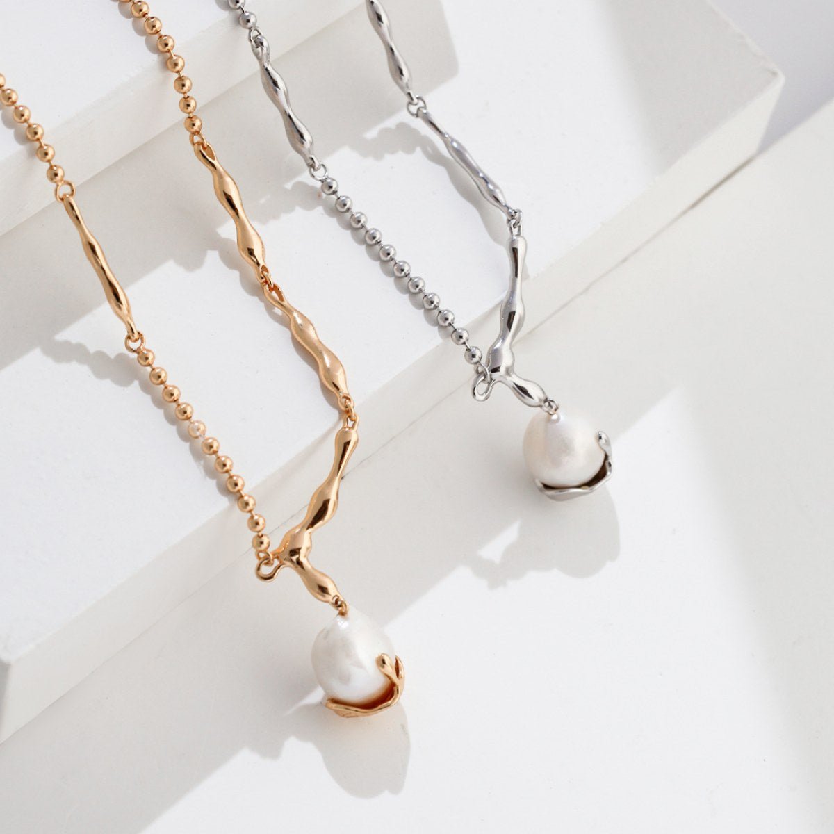 BAROQUE PEARL NECKLACEGIFTLISTEBAROQUE PEARL NECKLACEsterling silver, pearl, 18k gold vermeil, necklace