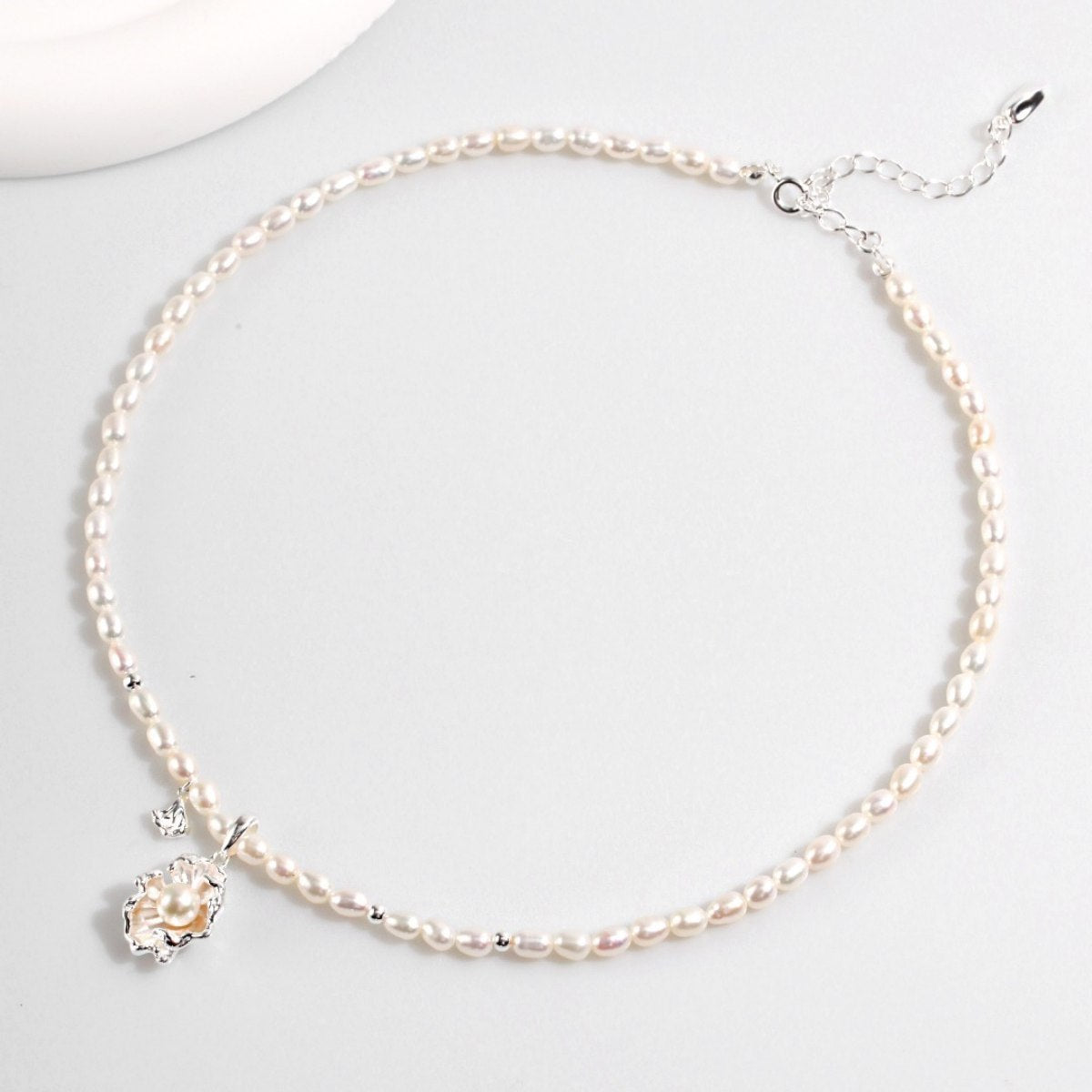 BAROQUE PEARL NECKLACEGIFTLISTEBAROQUE PEARL NECKLACEsterling silver, pearl, 18k gold vermeil, necklace