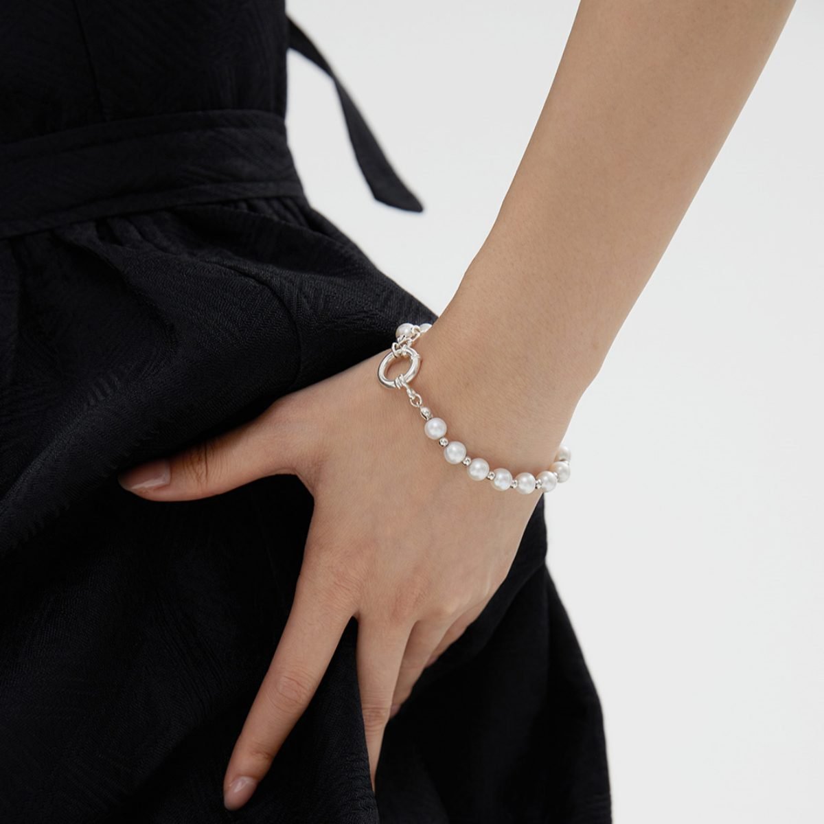 PEARL BRACELETGIFTLISTEPEARL BRACELETsterling silver, pearl, 18k gold vermeil, bracelet