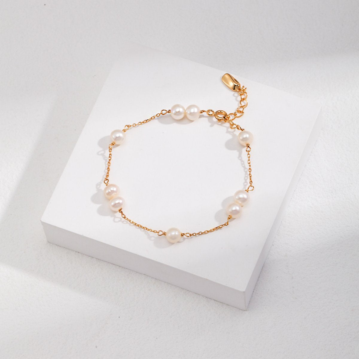 PEARL BRACELETGIFTLISTEPEARL BRACELETsterling silver, pearl, 18k gold vermeil, bracelet