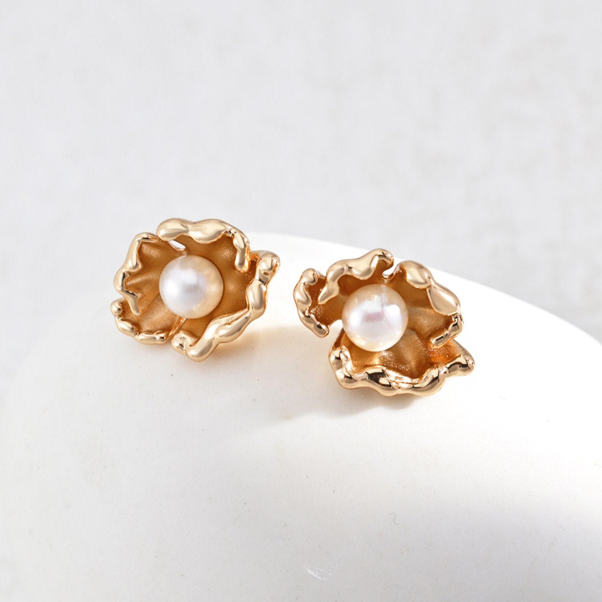 PEARL EARRINGSGIFTLISTEPEARL EARRINGSsterling silver, pearl, 18k gold vermeil, earrings