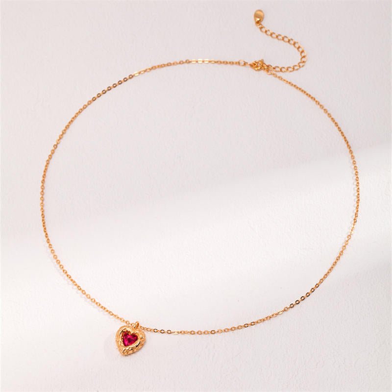 Classic Hammer Pattern Love NecklaceGiftListeClassic Hammer Pattern Love Necklace18k, vermeil, gold, silver, necklace, Synthetic red corundum, Zircon﻿