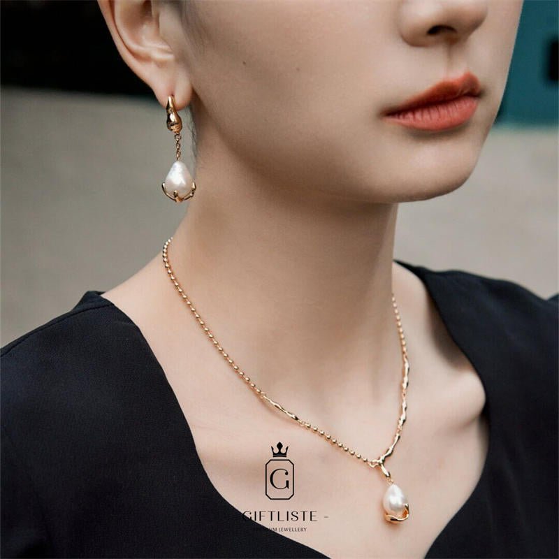 Natural Elements Baroque Pearl NecklaceGiftListe18k, vermeil, gold, silver, necklace, pearl