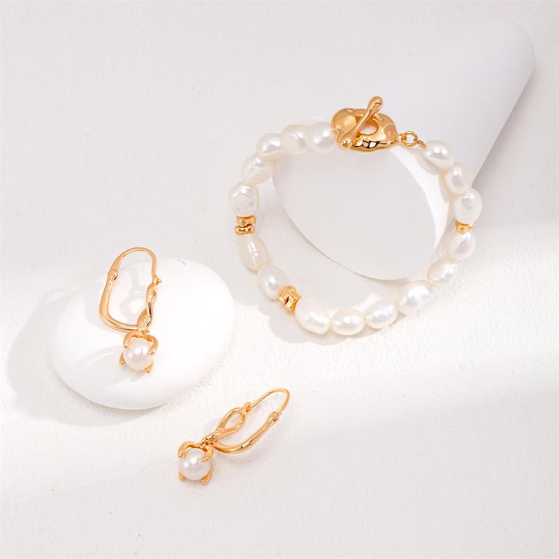 Natural Pearl EarringsGiftListeNatural Pearl Earrings18k, vermeil, gold, silver, earrings, Pearls