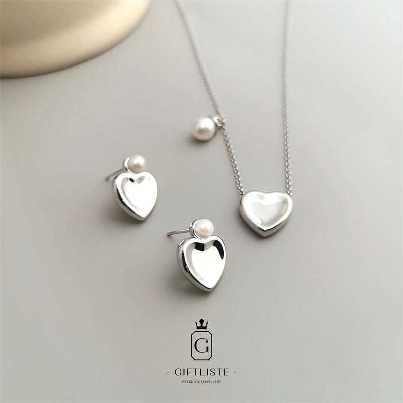 Pearl Heart NecklaceGiftListenecklace, pearl, 18k, vermeil, gold, silver