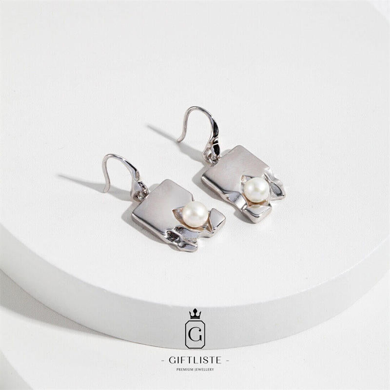 Simple Art Pearl EarringsGiftListeearrings, 18k, vermeil, gold, silver, pearl